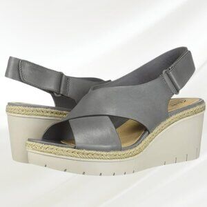 Clarks Palm Glow Gray Comfort Sandals Size 9